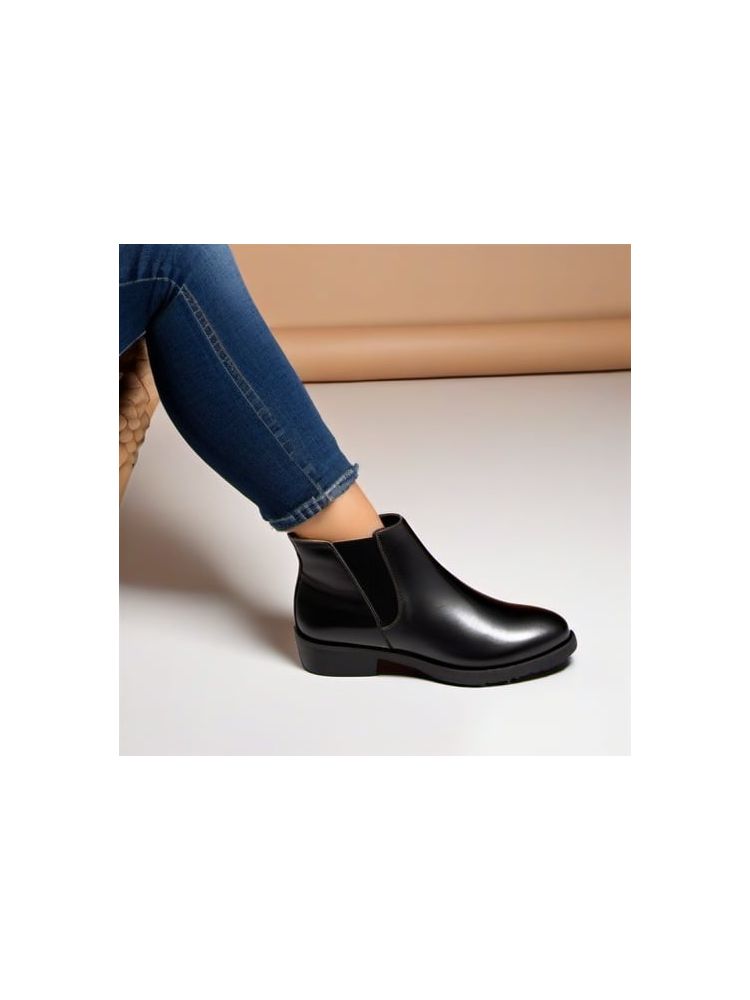 Leather Ankle Boots - Classic